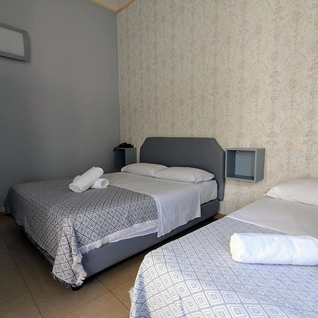 Hotel Soggiorno Athena Пиза Экстерьер фото