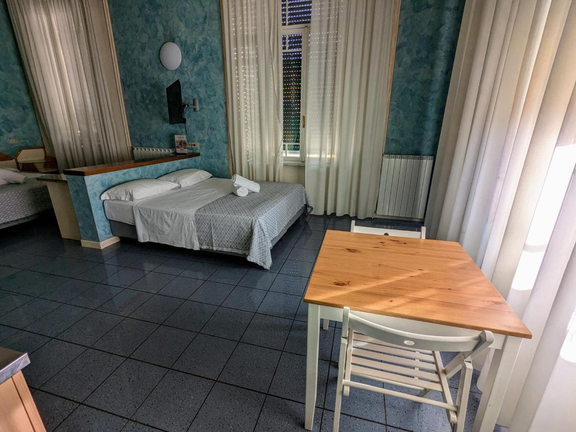 Hotel Soggiorno Athena Пиза Экстерьер фото