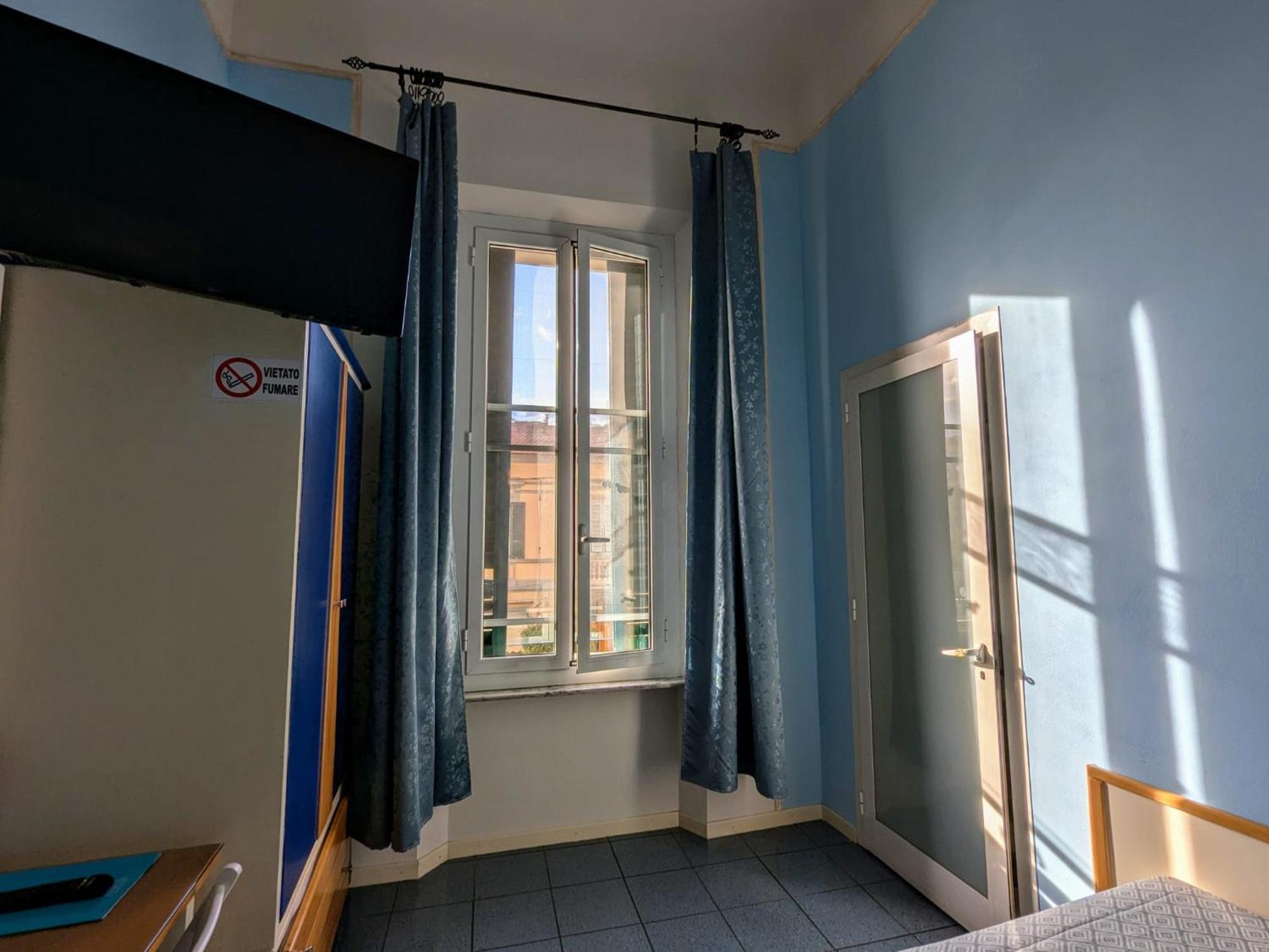Hotel Soggiorno Athena Пиза Экстерьер фото